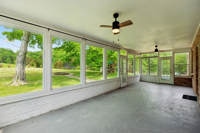 Building Photo - 1155 Ridge Hill Rd