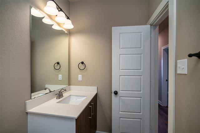Building Photo - 621 Fallow Dr