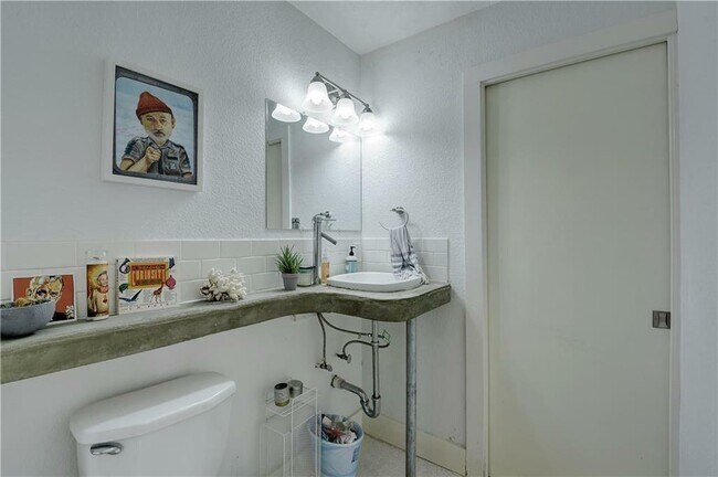 Building Photo - 1101 Shoal Creek Blvd