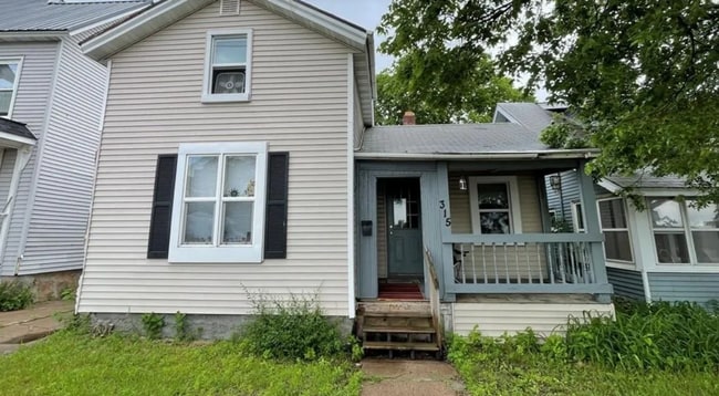 Building Photo - 315 N Dewey St