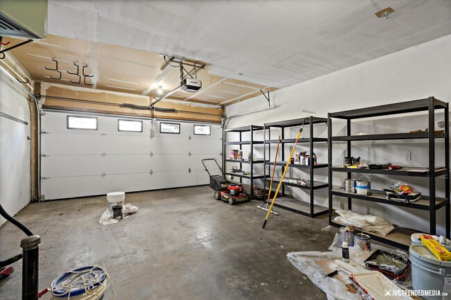 Building Photo - Modern Southside Duplex