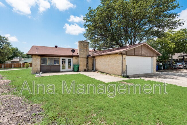 Building Photo - 3108 Oak Hill Rd