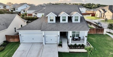 Building Photo - 245 Orchard Park Dr
