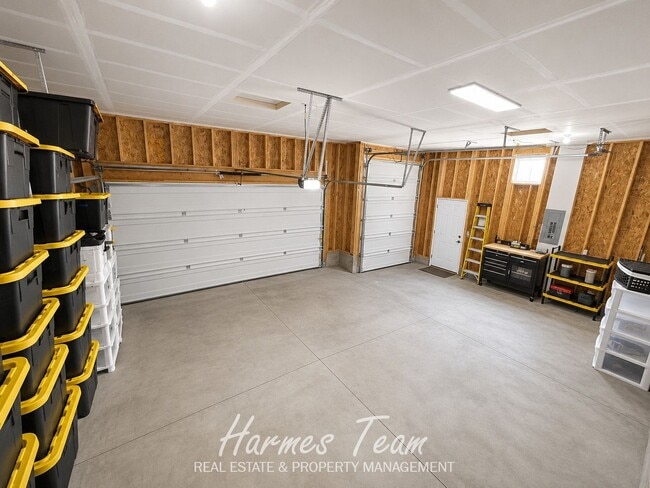 Building Photo - 11017 Coastal Hls Ln