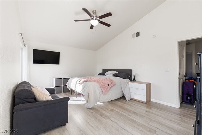 Building Photo - 7820 Mount Angel Dr