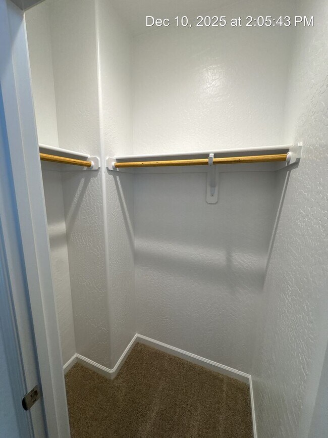 Building Photo - Newly built Home!