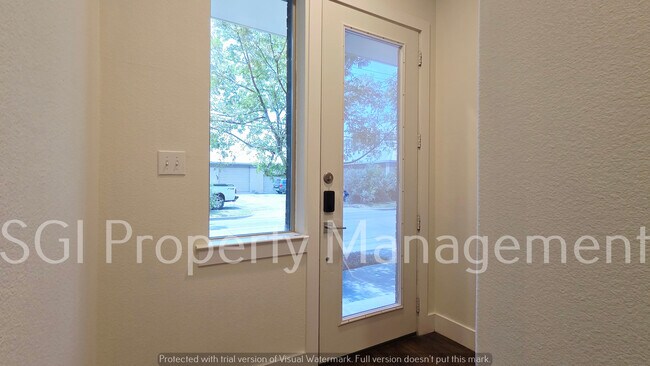 Building Photo - 13222 Bee St