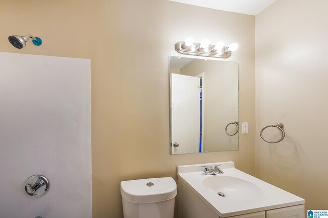 Building Photo - 9765 Virginianna Dr