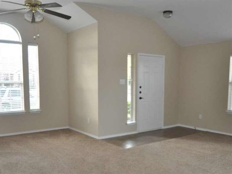 Building Photo - 116 Cookston Ln