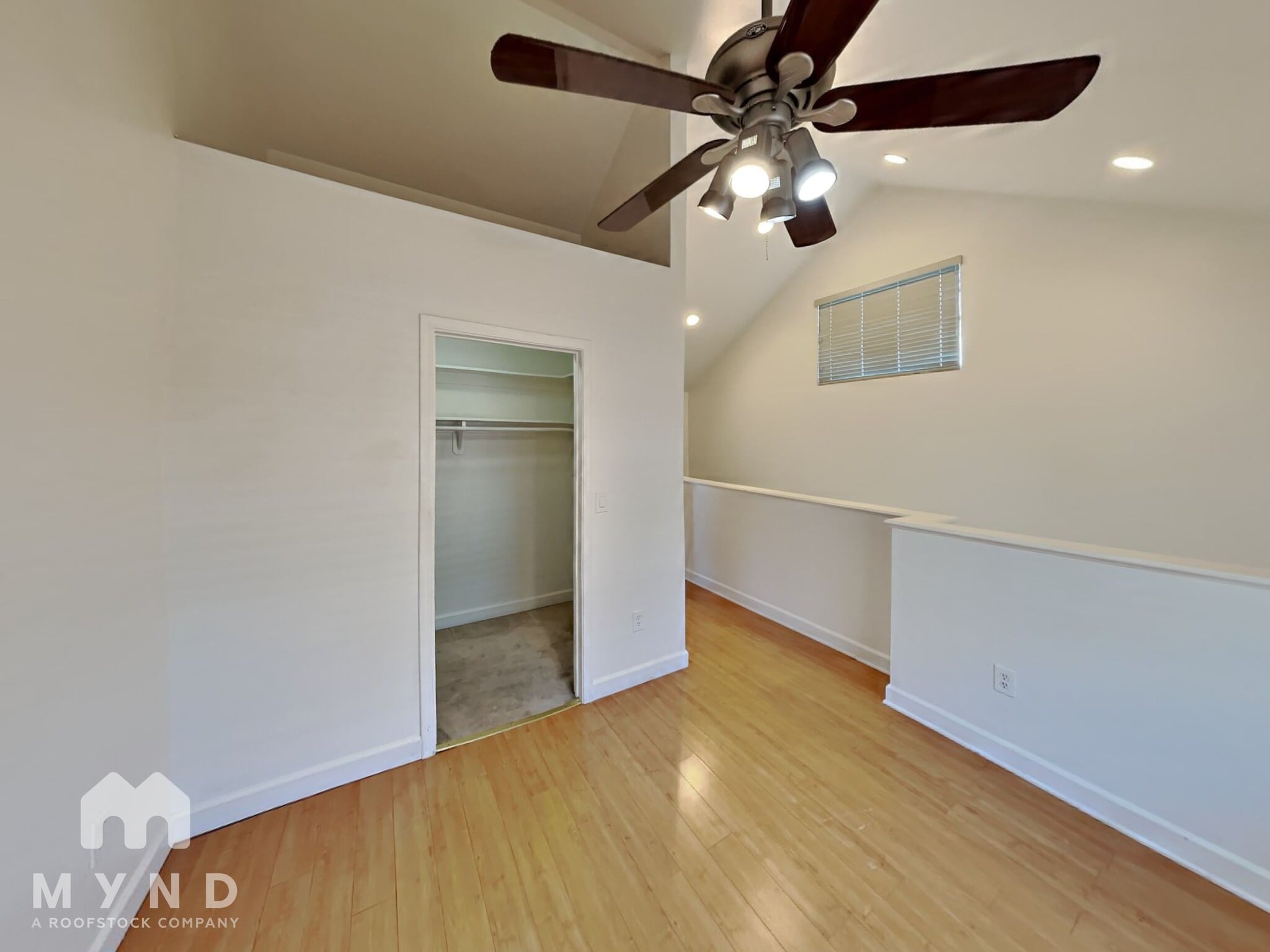 Building Photo - 512 Henry St