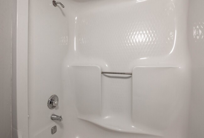 Building Photo - 90 Park St