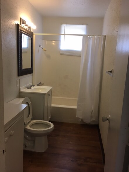 Building Photo - 115 S Boston Ave