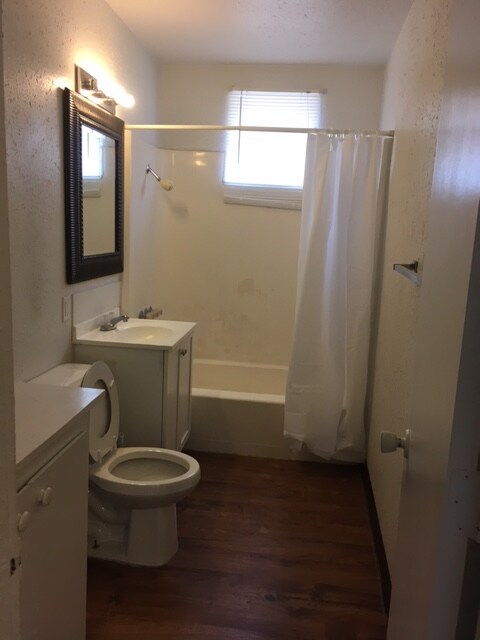 Building Photo - 115 S Boston Ave