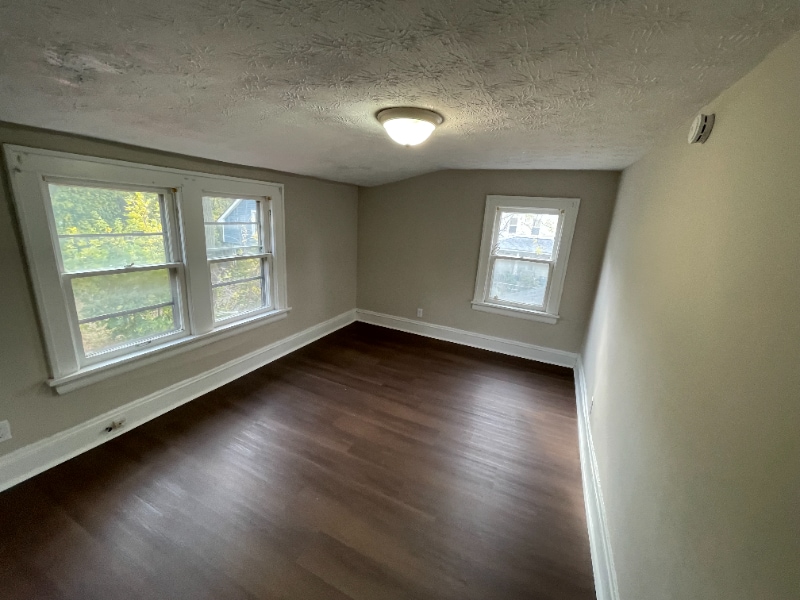 Building Photo - 6553 Newman Ave