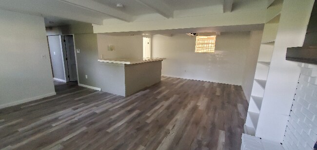 Building Photo - 3026 Round Hill Ct