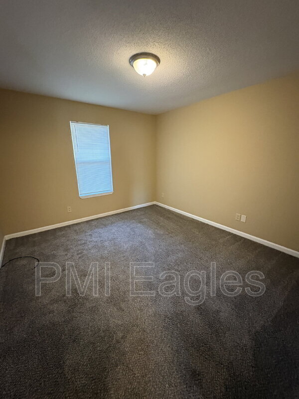 Building Photo - 3284 Tower Dr