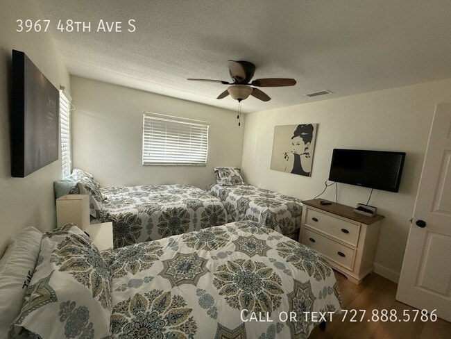 Building Photo - 3967 48th Ave S