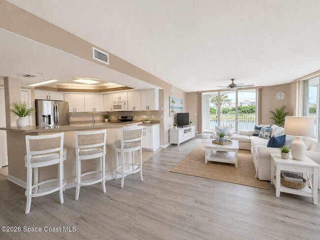 Building Photo - 8903 Laguna Ln