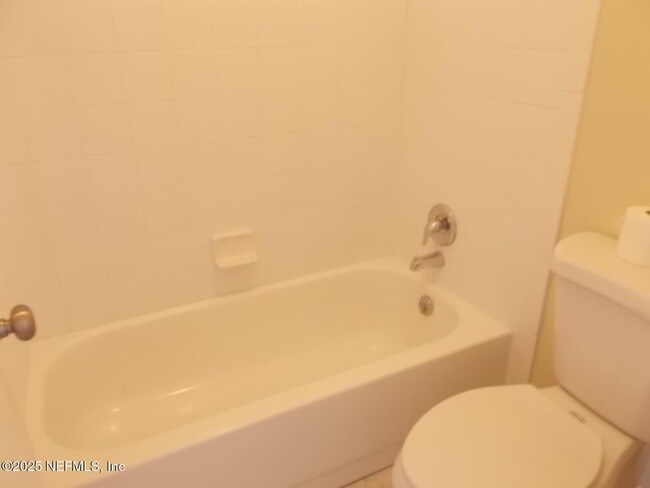 Building Photo - 8437 Long Meadow Cir N