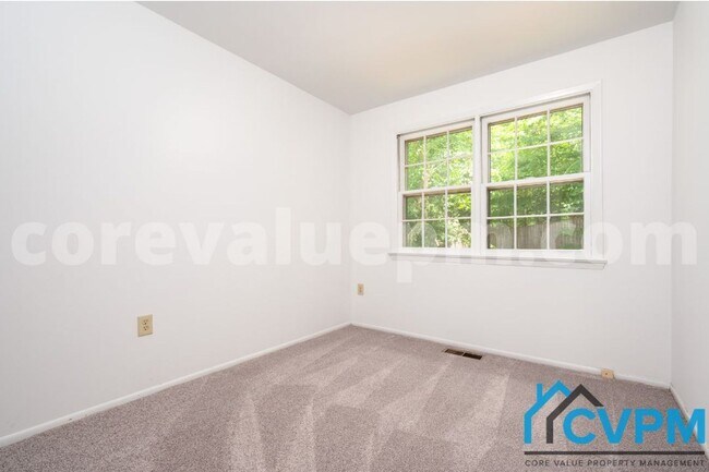 Building Photo - 1250 Stonewood Ct