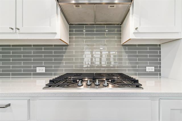 Building Photo - 17652 Sequoia Dr