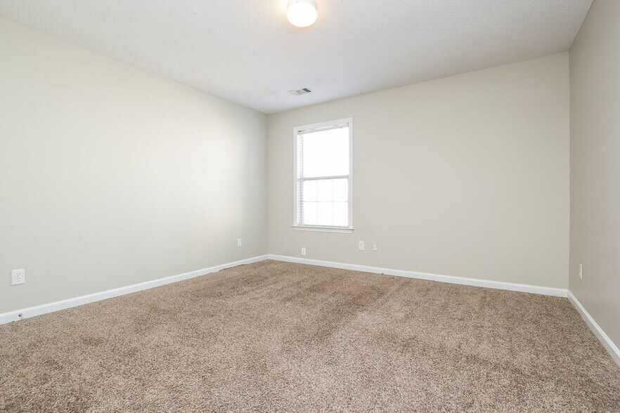 Building Photo - 3038 Donamire Ct NW