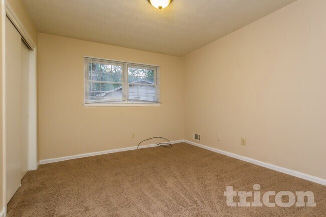 Building Photo - 1464 Yorkton Ct
