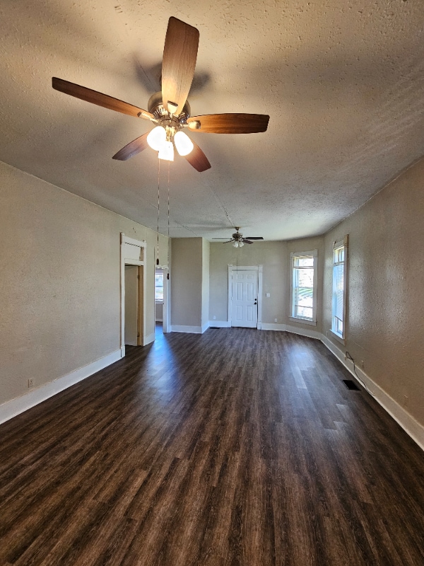 Building Photo - 509 S 7th St