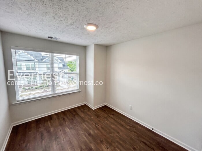 Building Photo - 232 Ansley Wy
