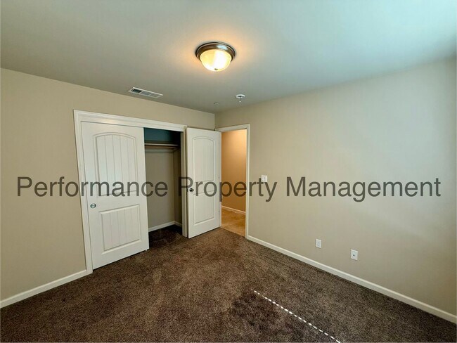 Building Photo - 9024 Selma St
