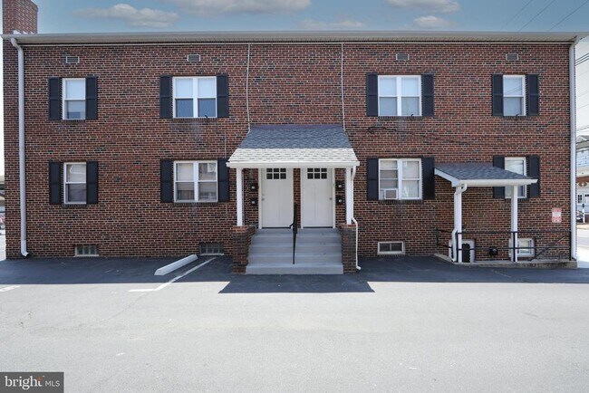 Building Photo - 13 S Black Horse Pike