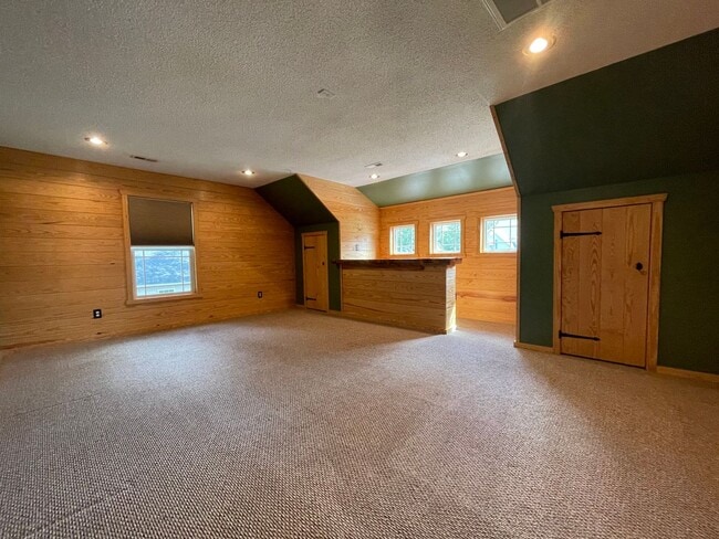 Building Photo - Super Sugarberry