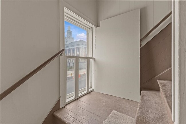 Building Photo - 141 Main St