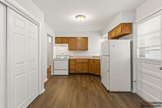 Building Photo - 203 Loch Lomond Dr