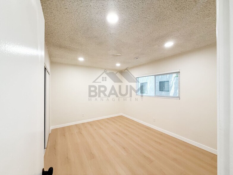 Building Photo - 18350 Napa St