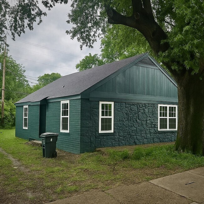 Primary Photo - 768 Dallas St