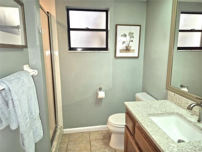 Building Photo - 50 Woodlake Pl