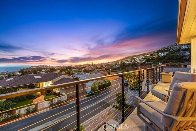 Building Photo - 322 Emerald Bay