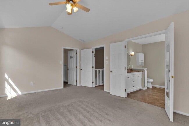 Building Photo - 751 Chanticleer