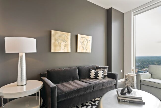 Building Photo - 515 Church St