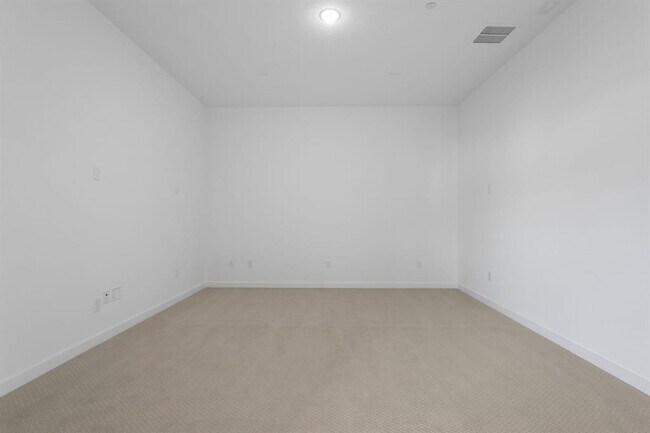 Building Photo - 2304 Novara Trl