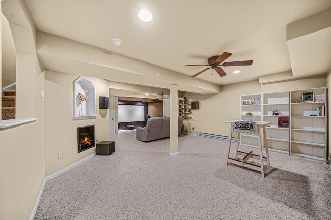 Building Photo - 4 Bedroom 4 Bath culdesac home in the Hart...