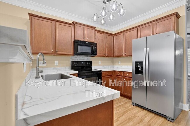 Building Photo - 3779 Shadow Ridge Dr