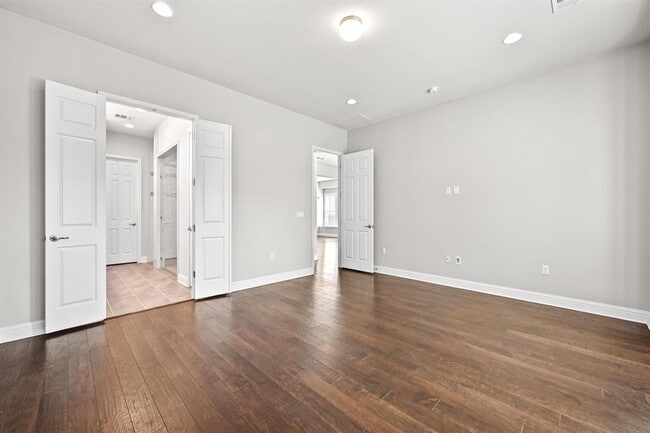 Building Photo - 7124 Calpe Dr