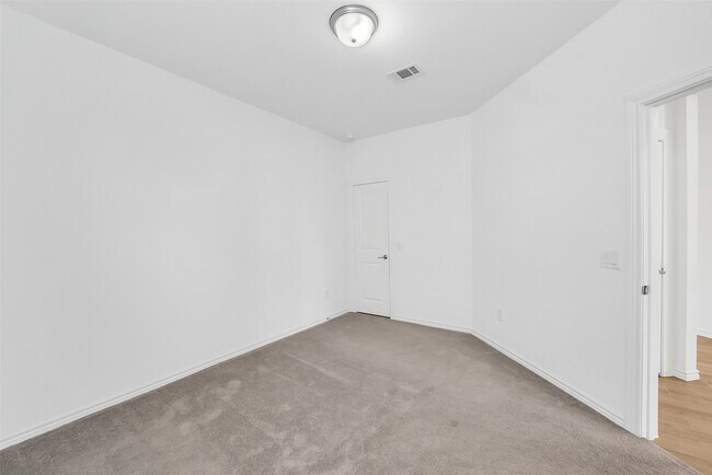 Building Photo - 1309 Tan Gable Ln