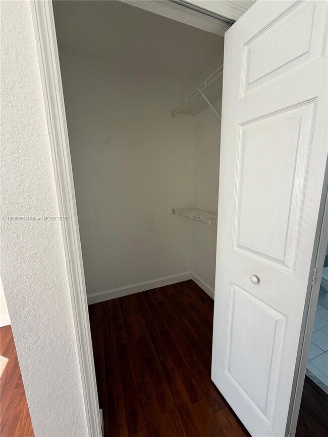 Building Photo - 6951 W 29th Ave