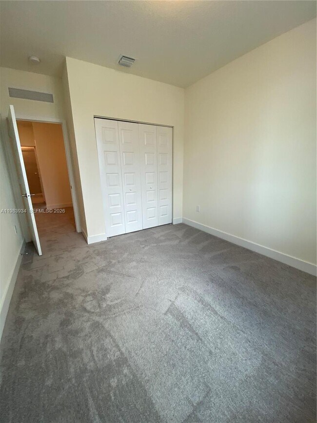 Building Photo - 8379 Central Park Blvd