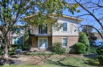 Building Photo - 2116 Hobbs Rd