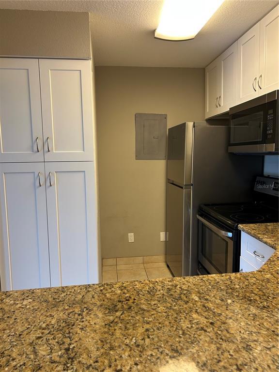 Building Photo - 8217 Sun Spring Cir