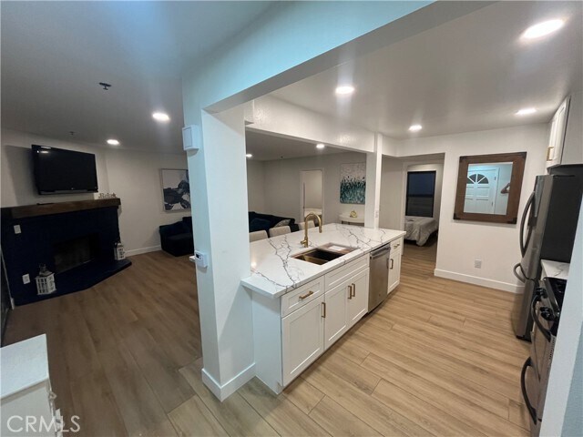 Building Photo - 345 Avocado St